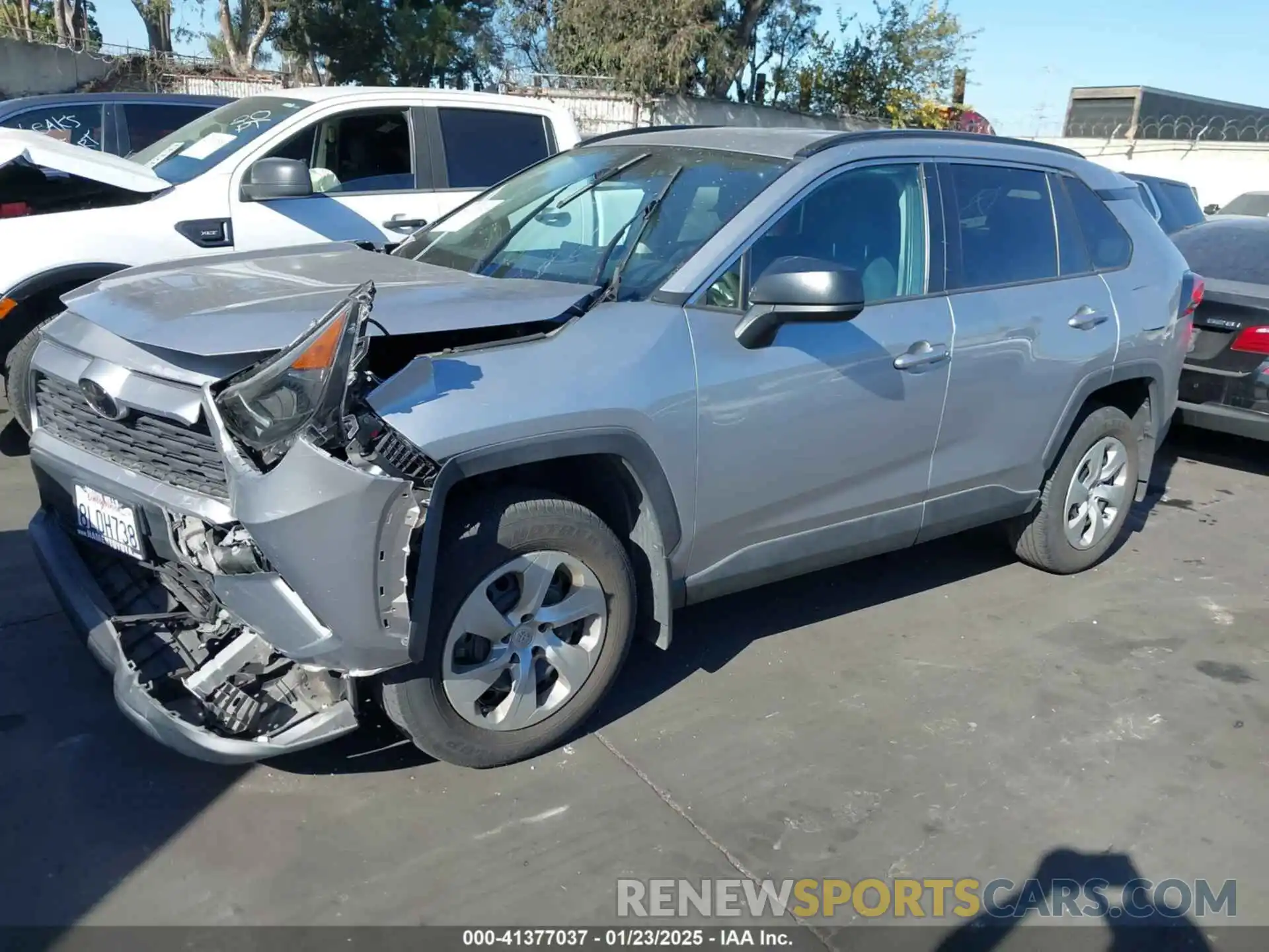 2 Photograph of a damaged car 2T3H1RFV3KC008553 TOYOTA RAV4 2019