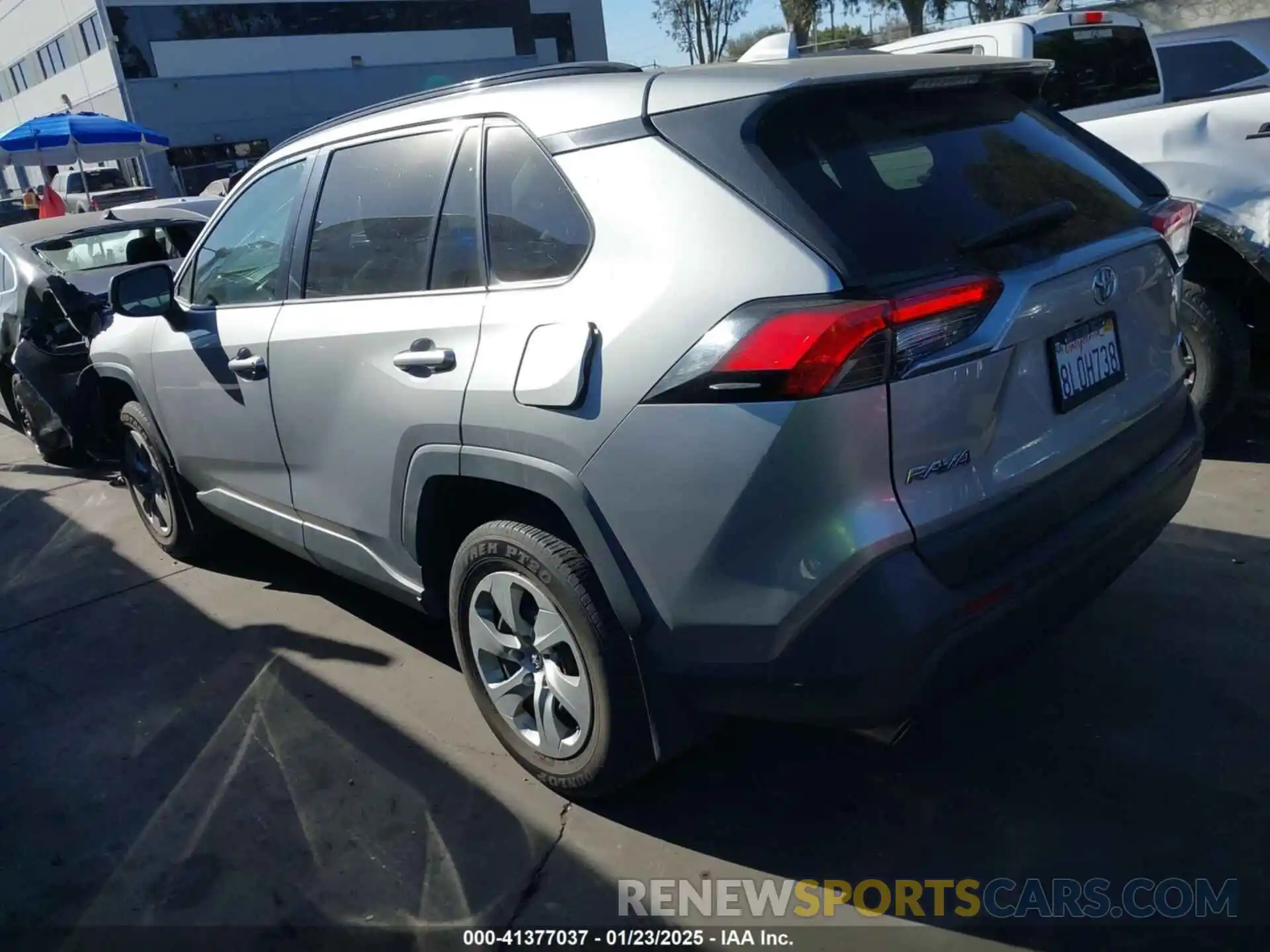 3 Photograph of a damaged car 2T3H1RFV3KC008553 TOYOTA RAV4 2019