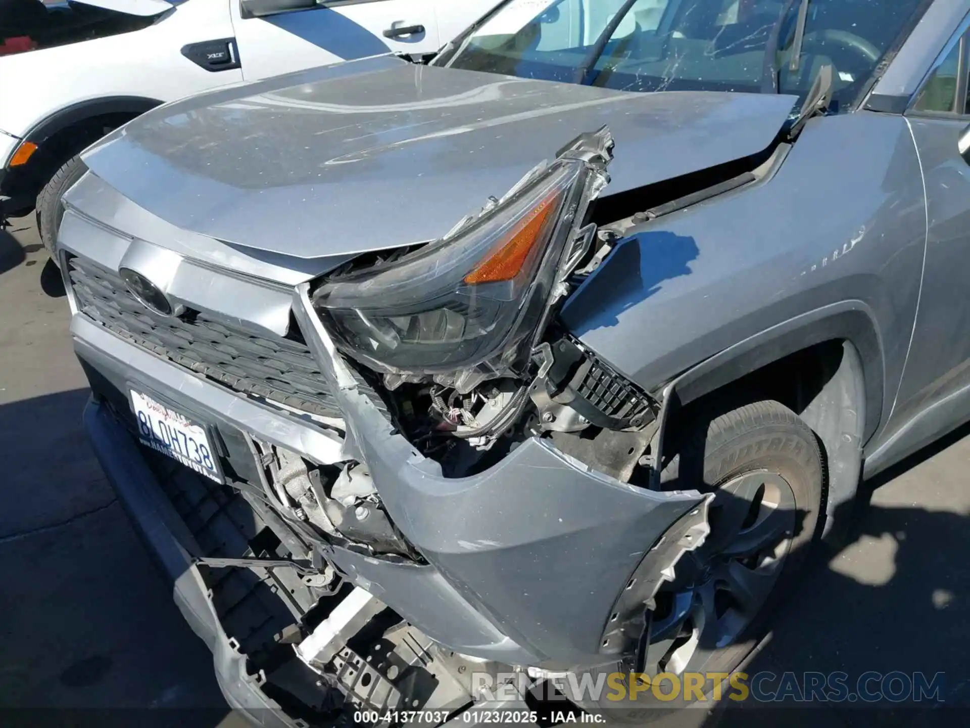 6 Photograph of a damaged car 2T3H1RFV3KC008553 TOYOTA RAV4 2019