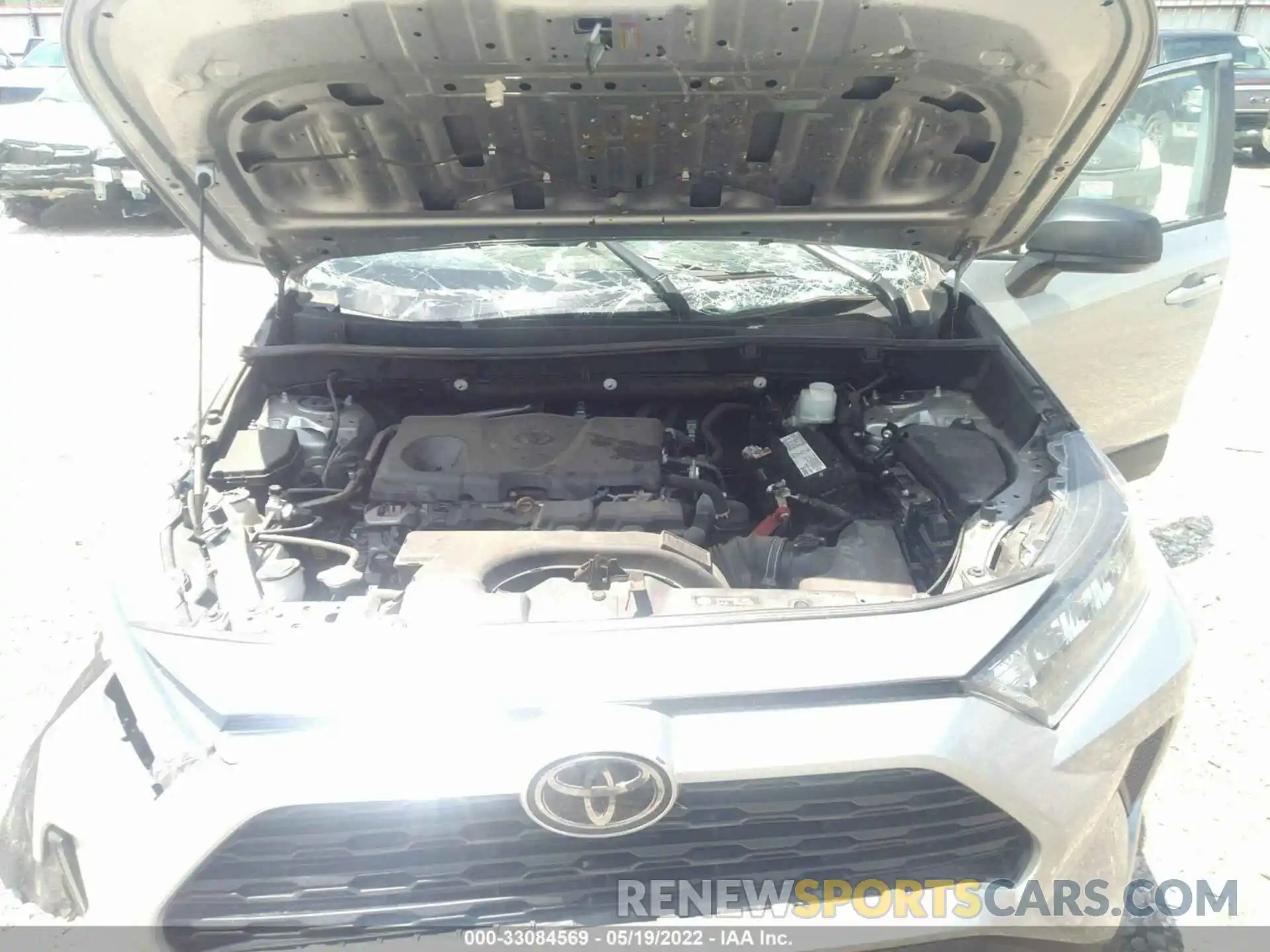 10 Photograph of a damaged car 2T3H1RFV3KC010805 TOYOTA RAV4 2019