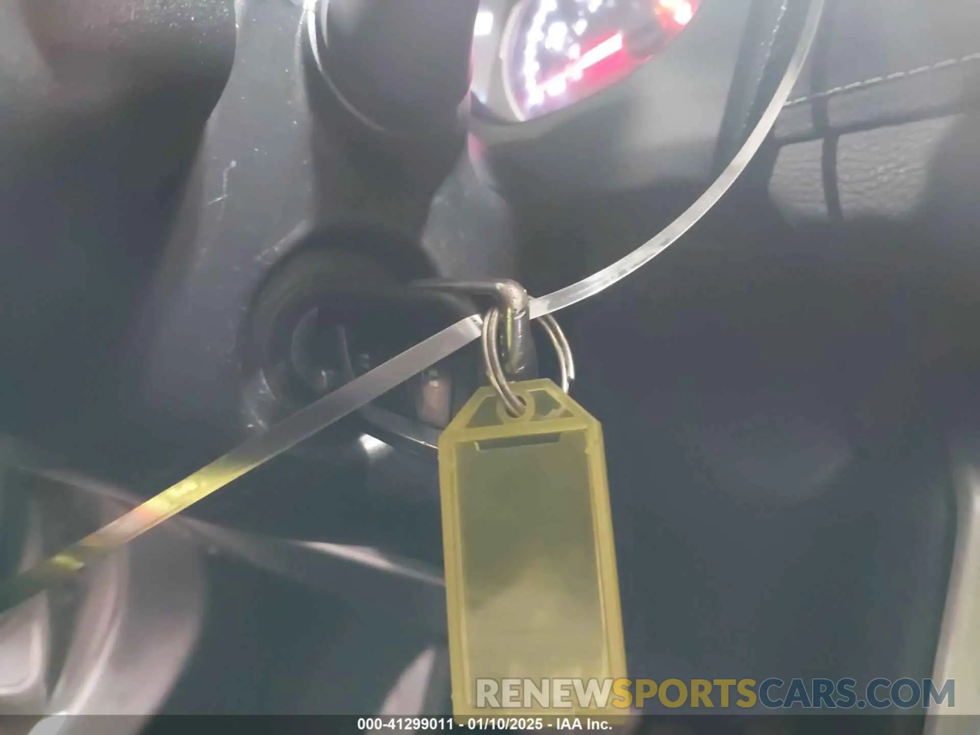 11 Photograph of a damaged car 2T3H1RFV3KC024140 TOYOTA RAV4 2019