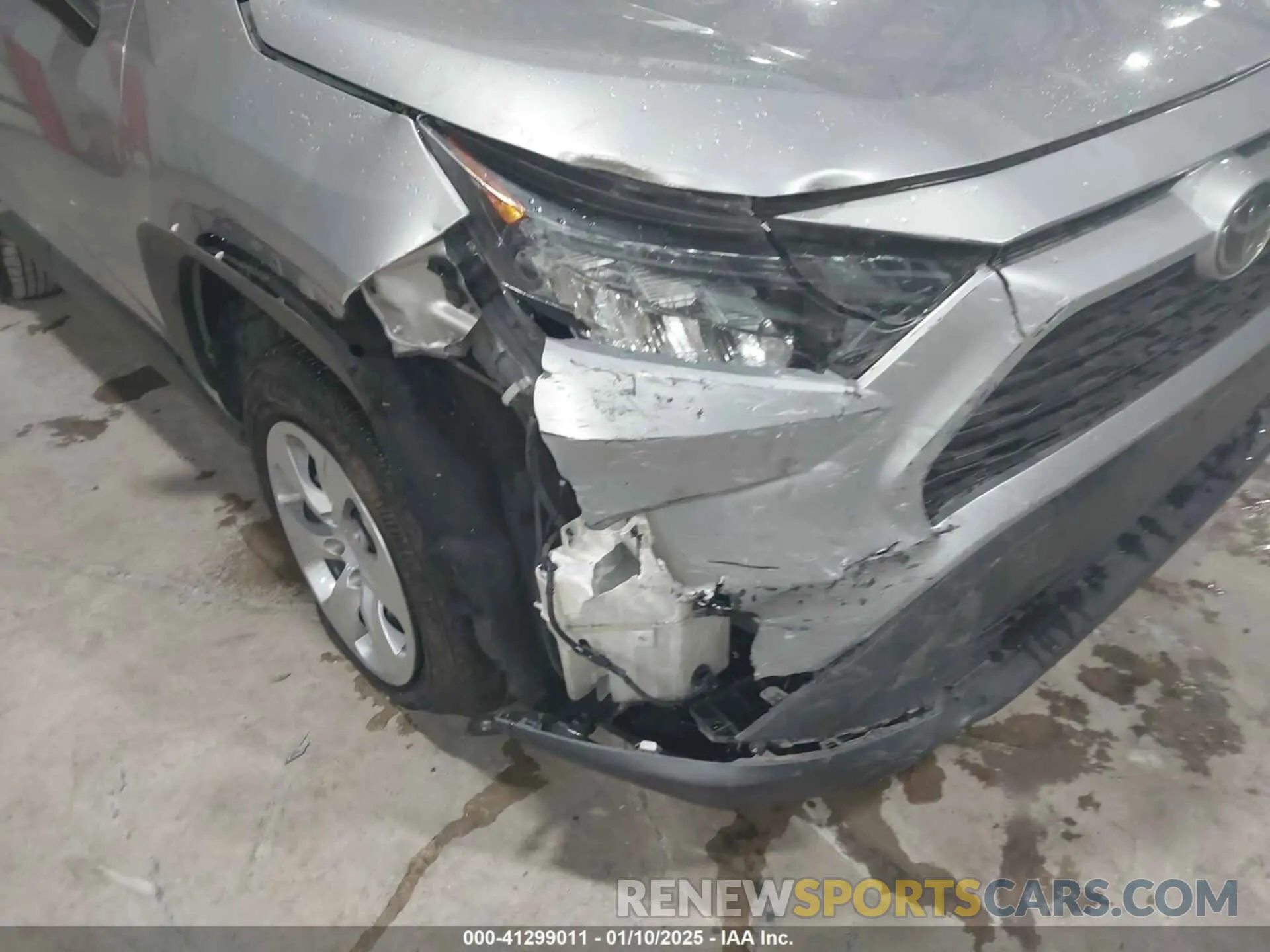 6 Photograph of a damaged car 2T3H1RFV3KC024140 TOYOTA RAV4 2019