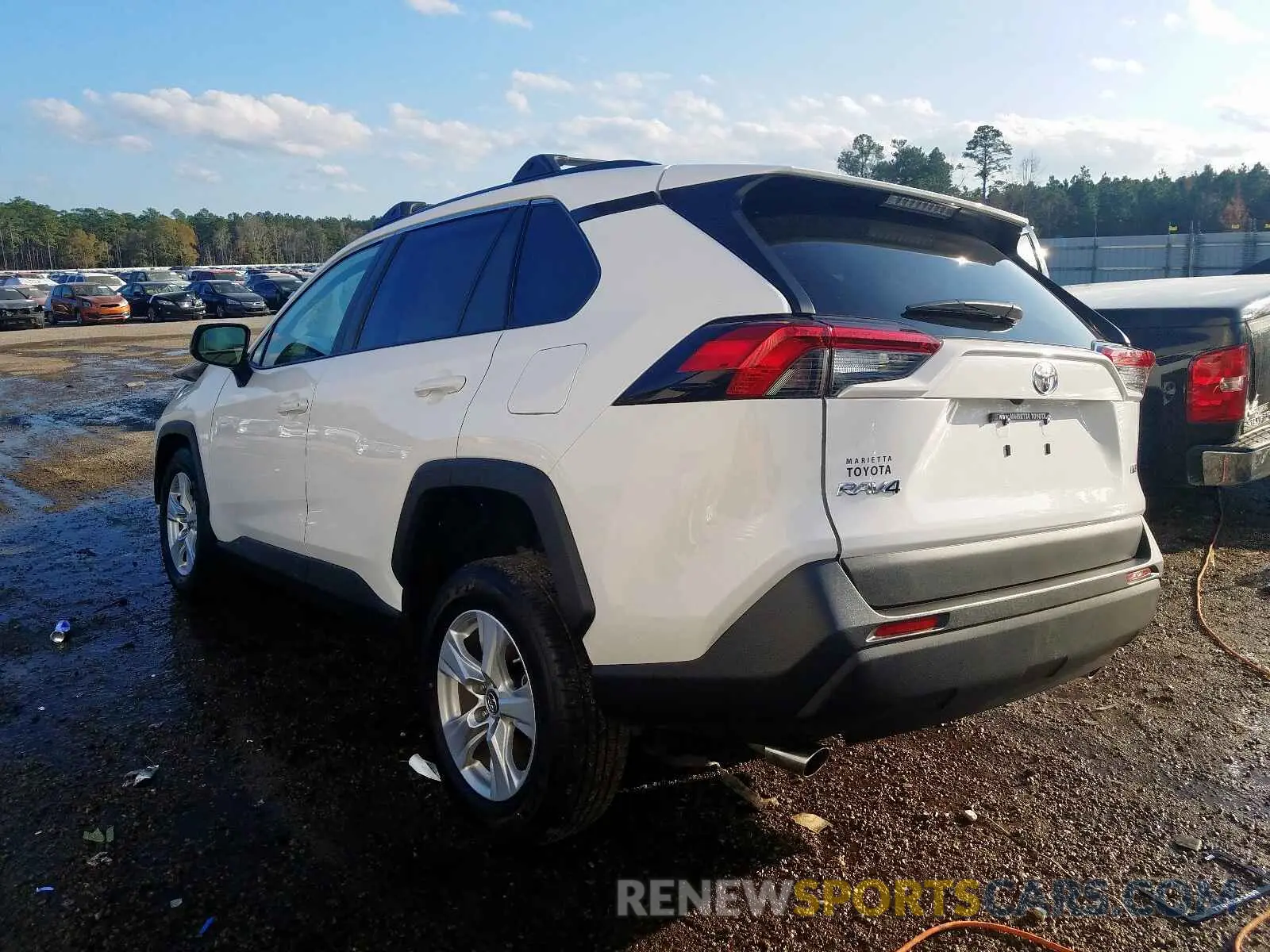3 Photograph of a damaged car 2T3H1RFV3KC029371 TOYOTA RAV4 2019