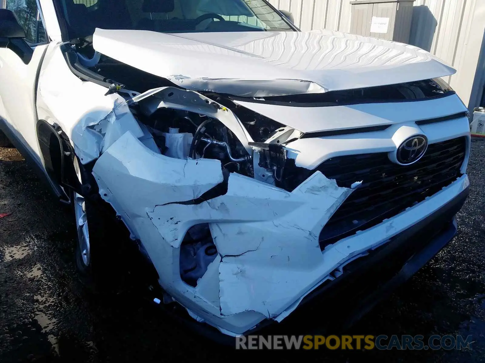 9 Photograph of a damaged car 2T3H1RFV3KC029371 TOYOTA RAV4 2019
