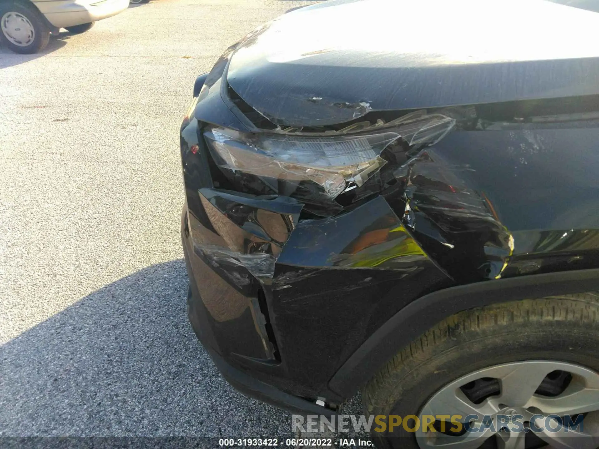 6 Photograph of a damaged car 2T3H1RFV3KW006977 TOYOTA RAV4 2019