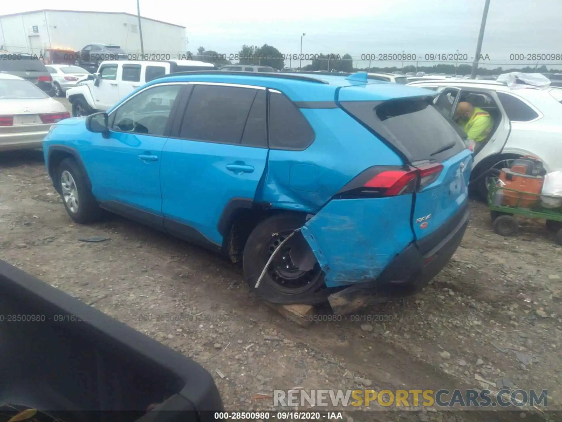 3 Photograph of a damaged car 2T3H1RFV3KW010401 TOYOTA RAV4 2019