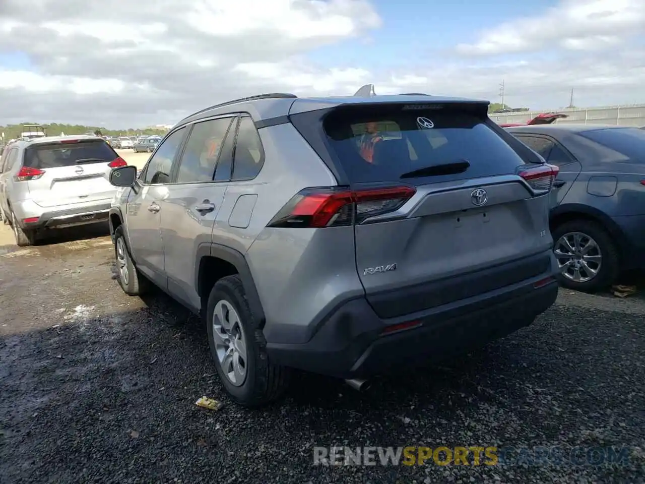 3 Photograph of a damaged car 2T3H1RFV3KW035346 TOYOTA RAV4 2019