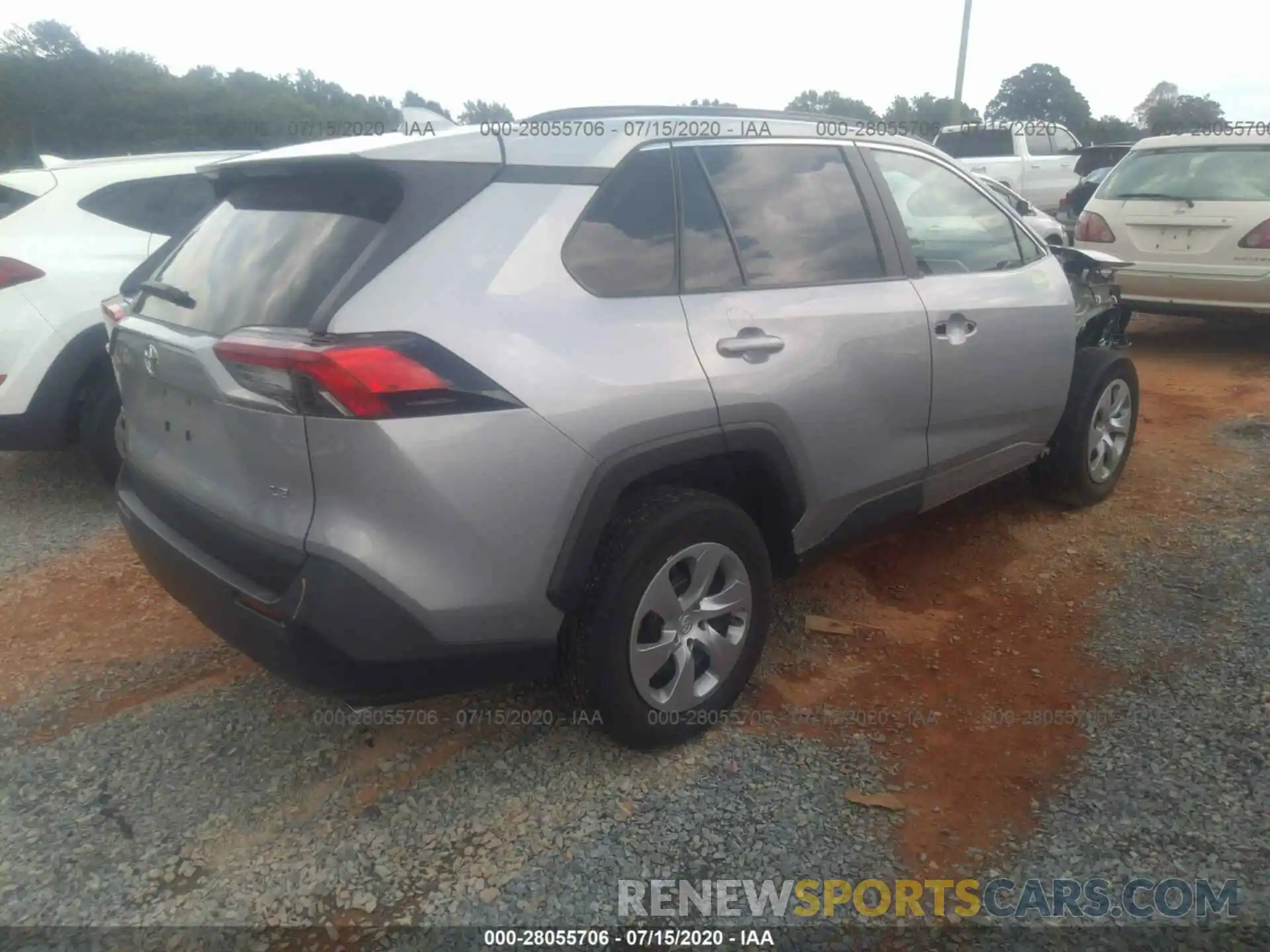 4 Photograph of a damaged car 2T3H1RFV3KW035959 TOYOTA RAV4 2019