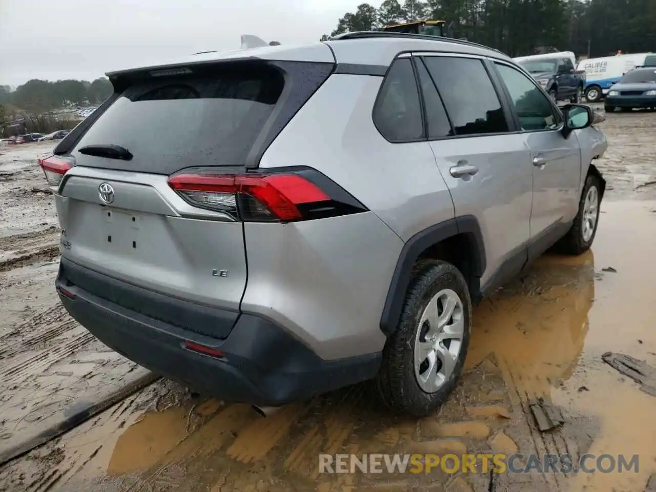 4 Photograph of a damaged car 2T3H1RFV3KW036609 TOYOTA RAV4 2019