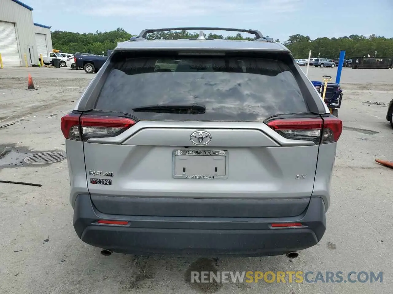 6 Photograph of a damaged car 2T3H1RFV3KW036951 TOYOTA RAV4 2019