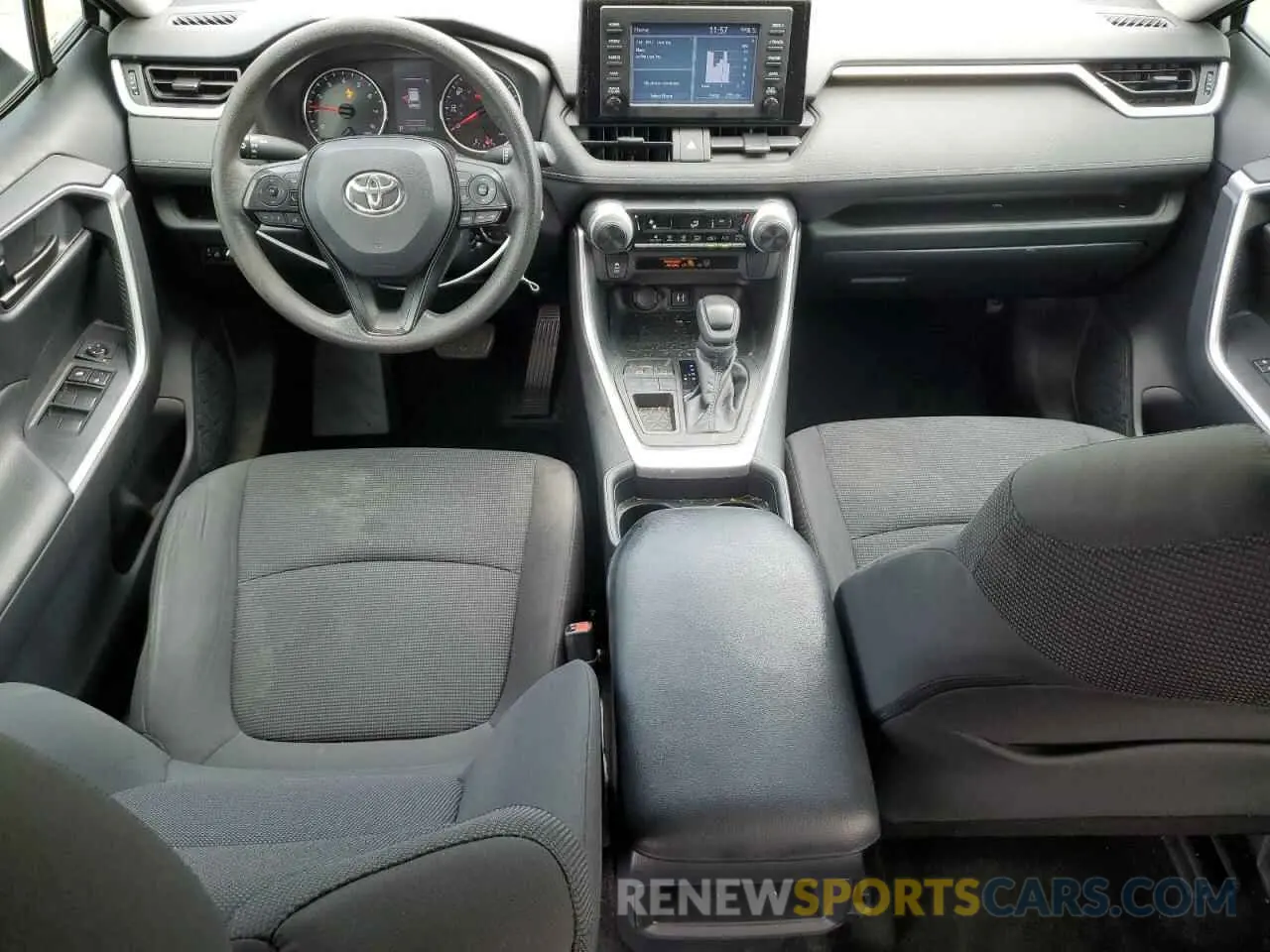 8 Photograph of a damaged car 2T3H1RFV3KW036951 TOYOTA RAV4 2019
