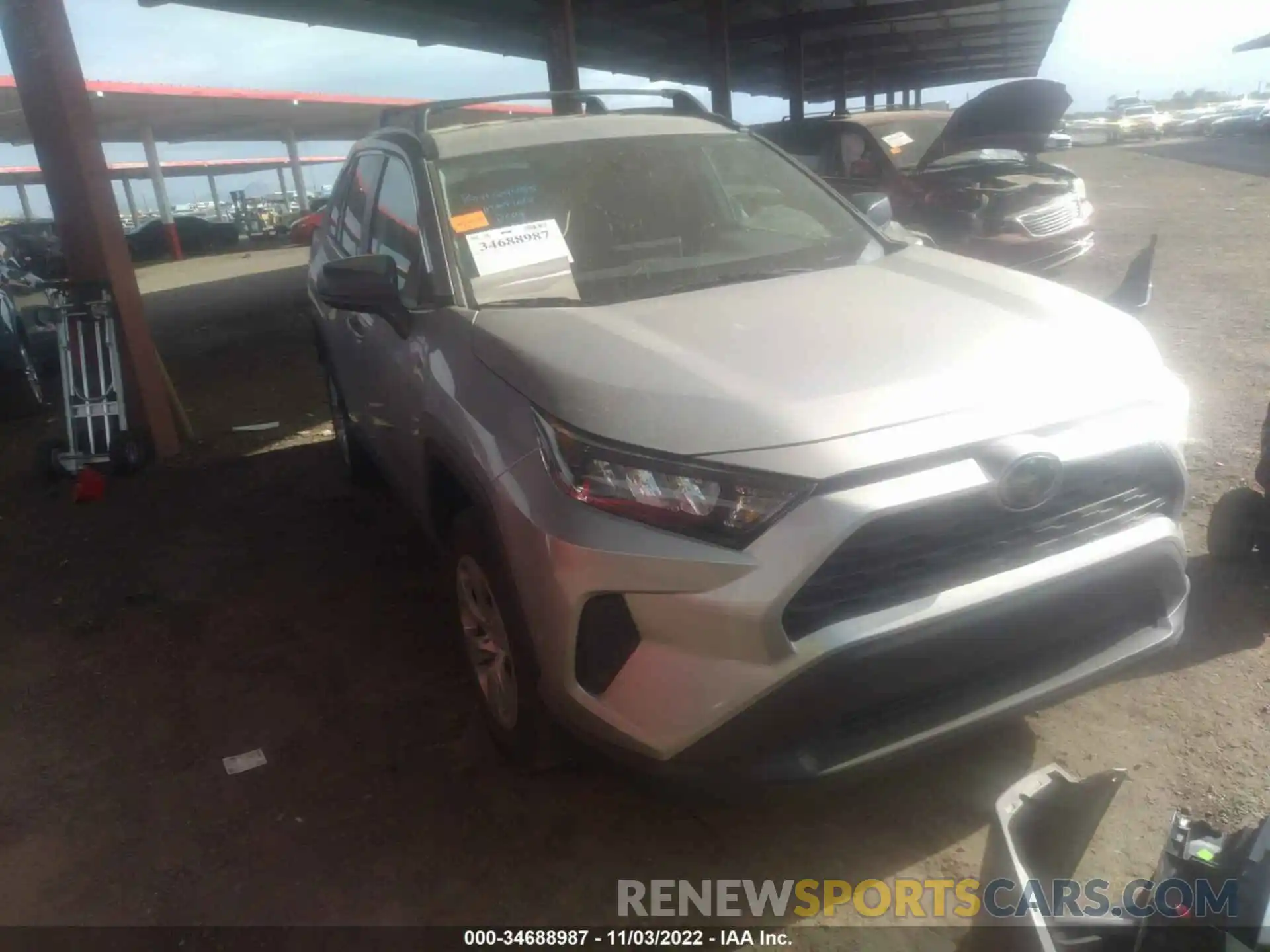 1 Photograph of a damaged car 2T3H1RFV3KW040434 TOYOTA RAV4 2019