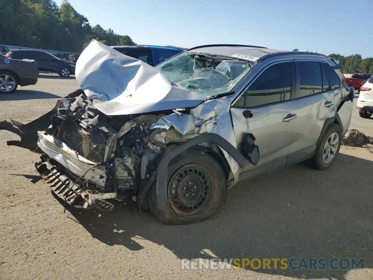 1 Photograph of a damaged car 2T3H1RFV3KW042264 TOYOTA RAV4 2019