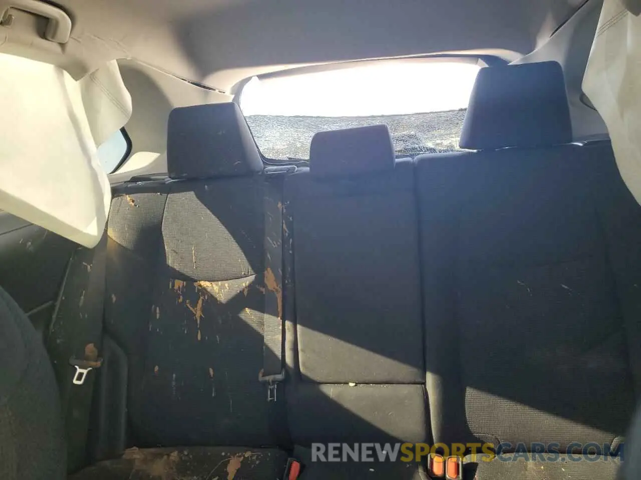 10 Photograph of a damaged car 2T3H1RFV3KW042264 TOYOTA RAV4 2019