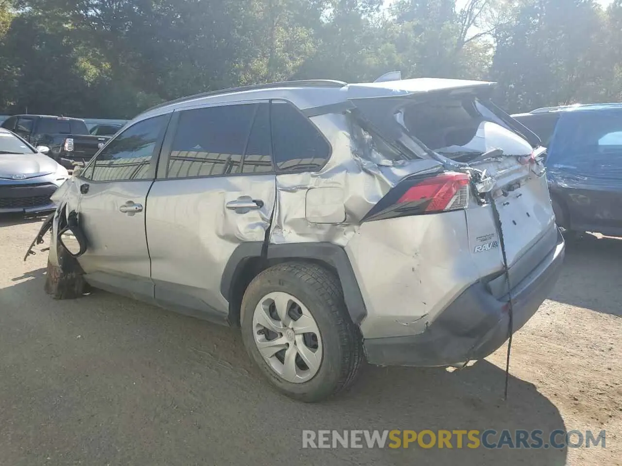 2 Photograph of a damaged car 2T3H1RFV3KW042264 TOYOTA RAV4 2019
