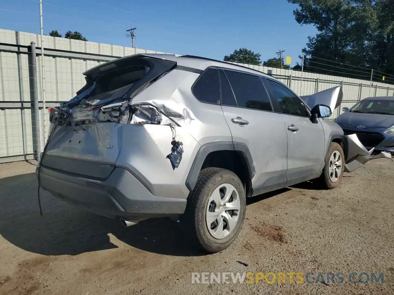 3 Photograph of a damaged car 2T3H1RFV3KW042264 TOYOTA RAV4 2019