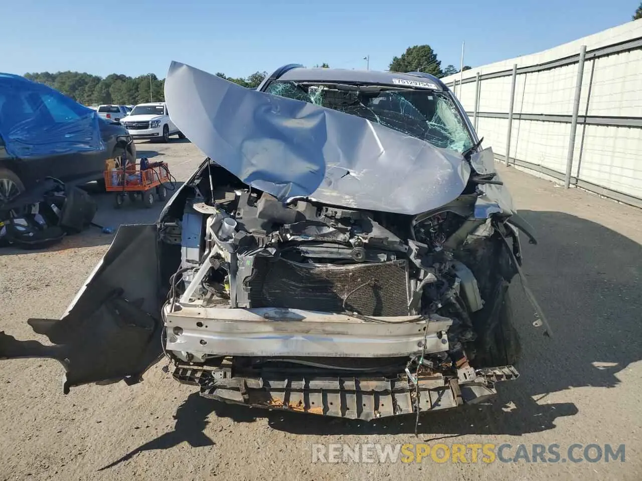 5 Photograph of a damaged car 2T3H1RFV3KW042264 TOYOTA RAV4 2019
