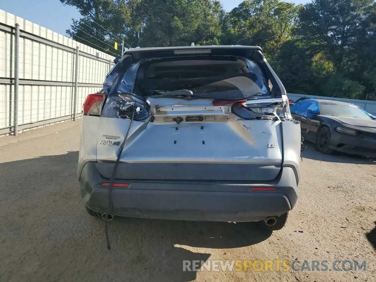 6 Photograph of a damaged car 2T3H1RFV3KW042264 TOYOTA RAV4 2019