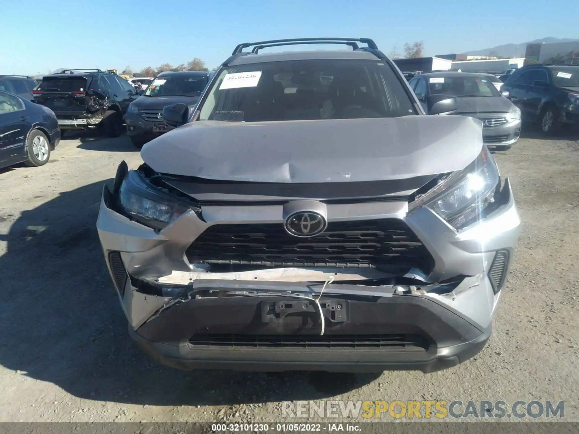 6 Photograph of a damaged car 2T3H1RFV4KC006939 TOYOTA RAV4 2019