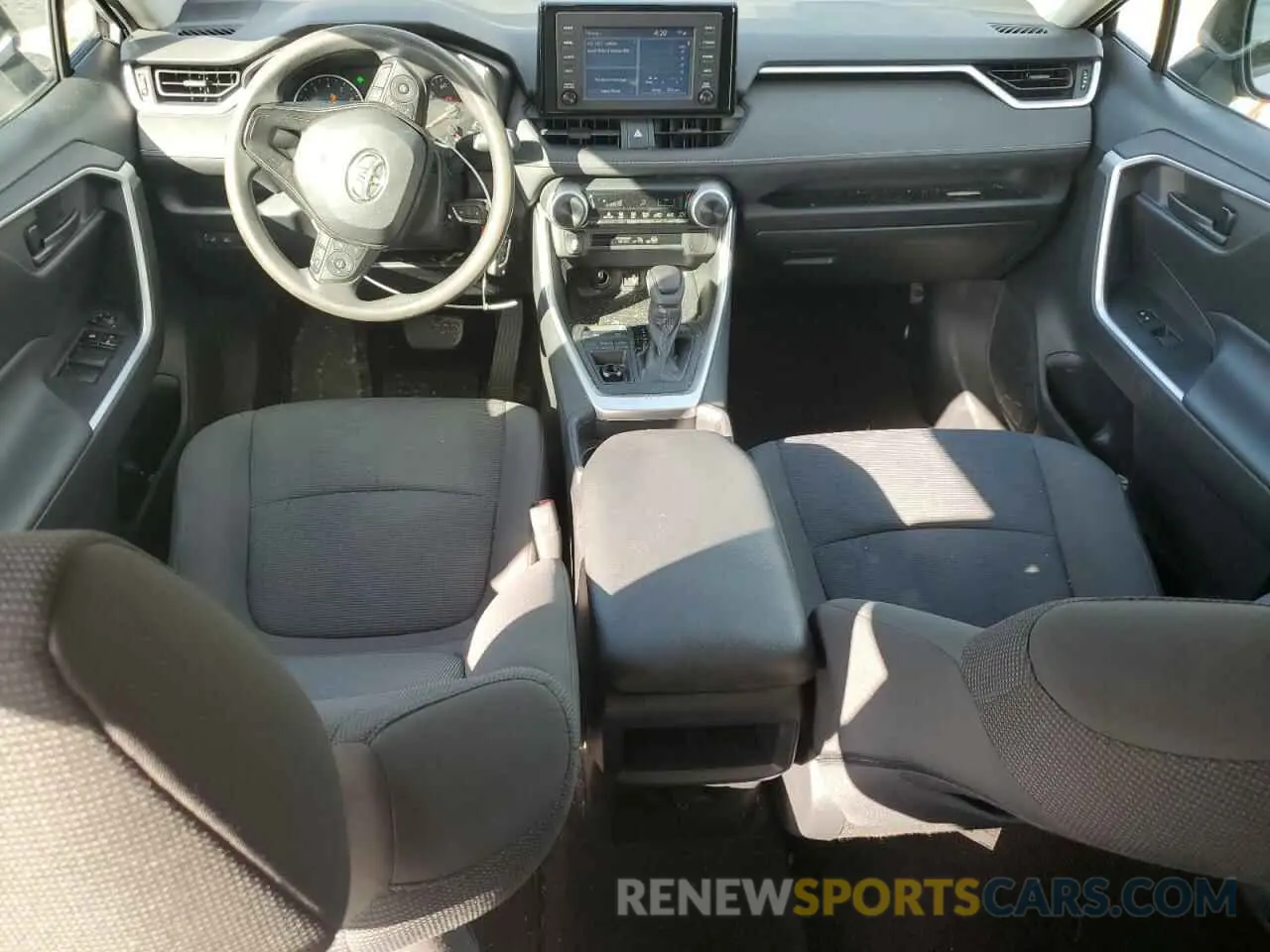 8 Photograph of a damaged car 2T3H1RFV4KC017567 TOYOTA RAV4 2019