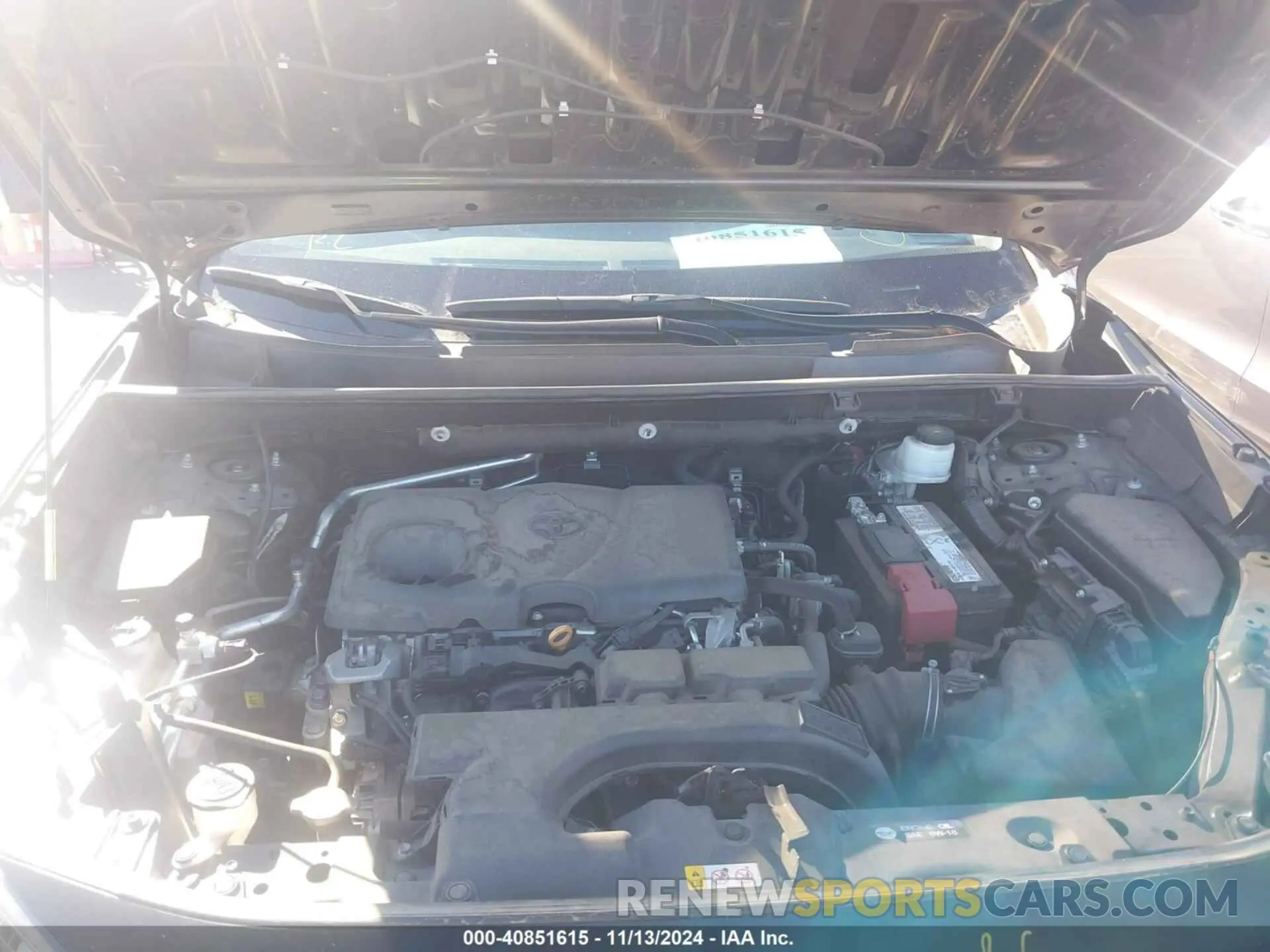 10 Photograph of a damaged car 2T3H1RFV4KC019044 TOYOTA RAV4 2019