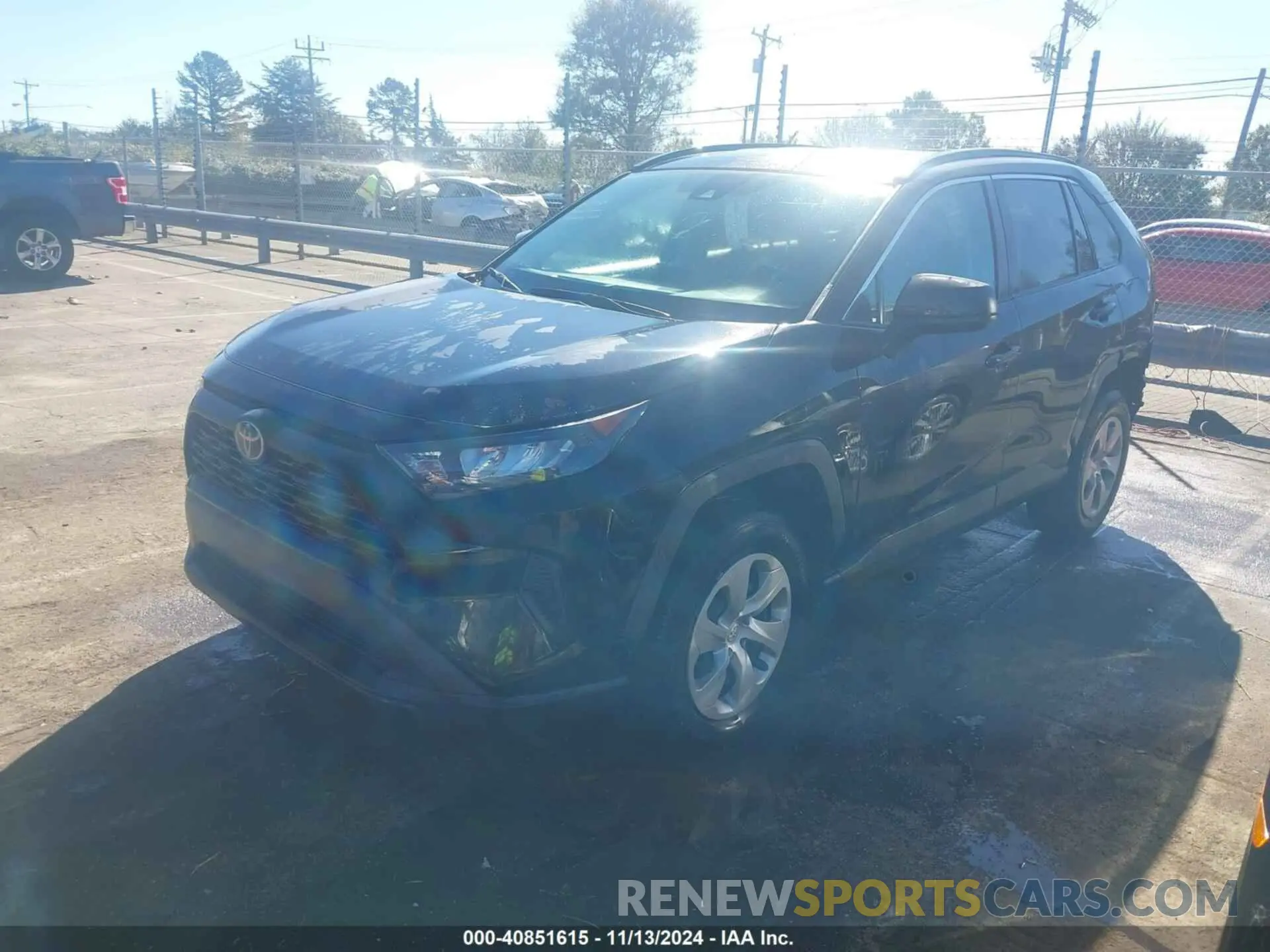 2 Photograph of a damaged car 2T3H1RFV4KC019044 TOYOTA RAV4 2019