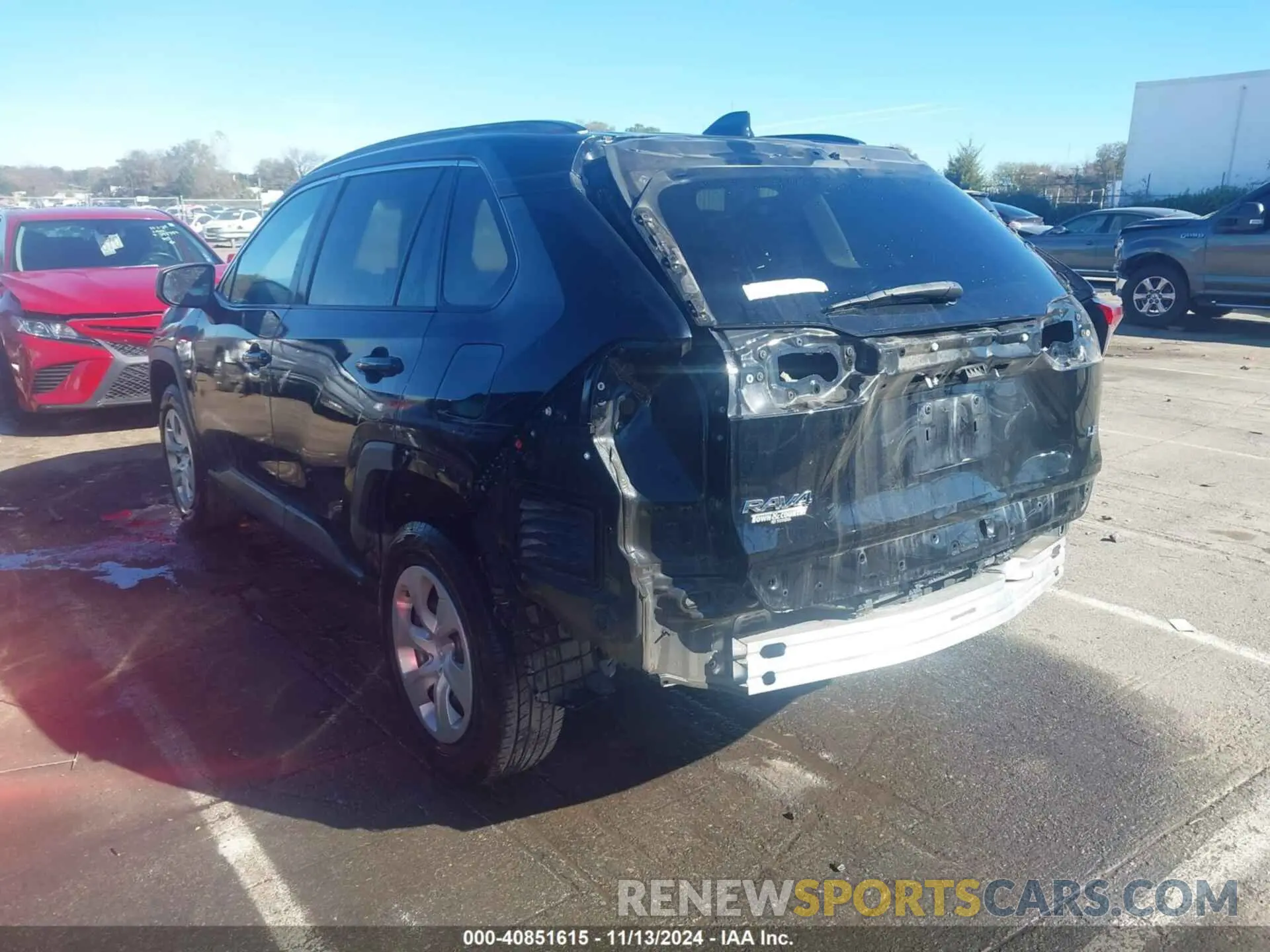 3 Photograph of a damaged car 2T3H1RFV4KC019044 TOYOTA RAV4 2019
