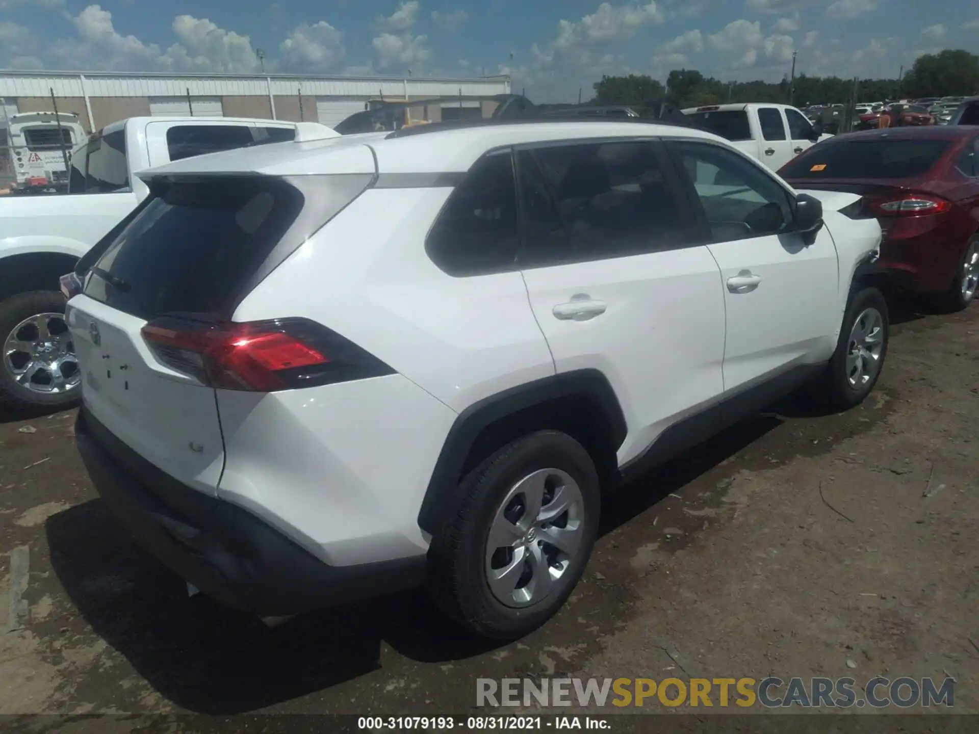 4 Photograph of a damaged car 2T3H1RFV4KC026639 TOYOTA RAV4 2019