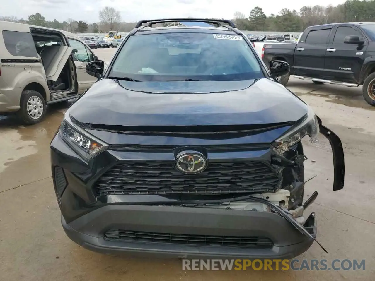 5 Photograph of a damaged car 2T3H1RFV4KC029413 TOYOTA RAV4 2019