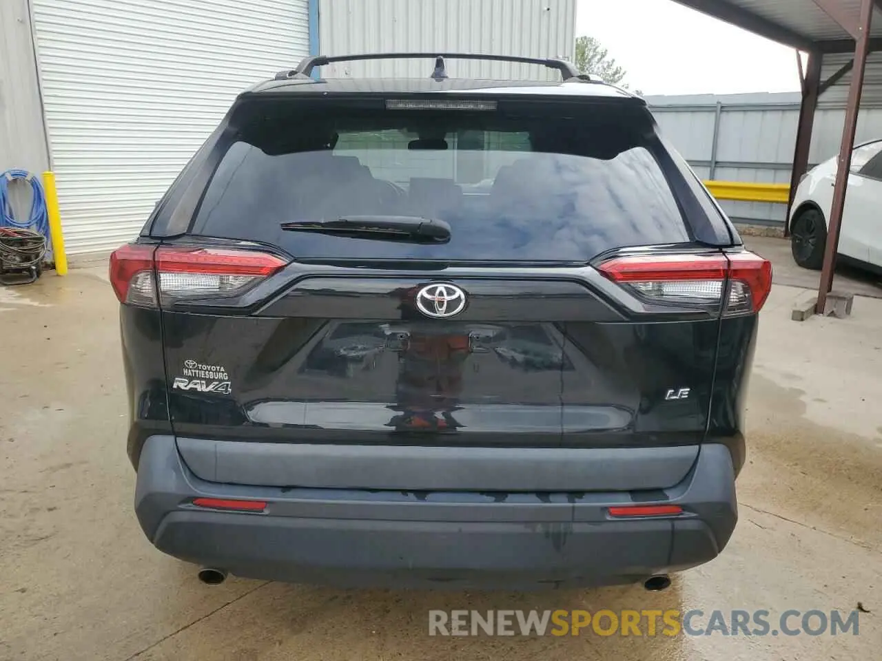 6 Photograph of a damaged car 2T3H1RFV4KC029413 TOYOTA RAV4 2019
