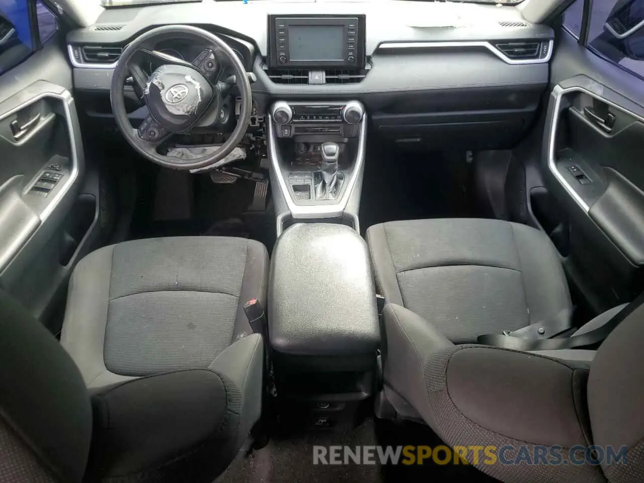 8 Photograph of a damaged car 2T3H1RFV4KC029413 TOYOTA RAV4 2019