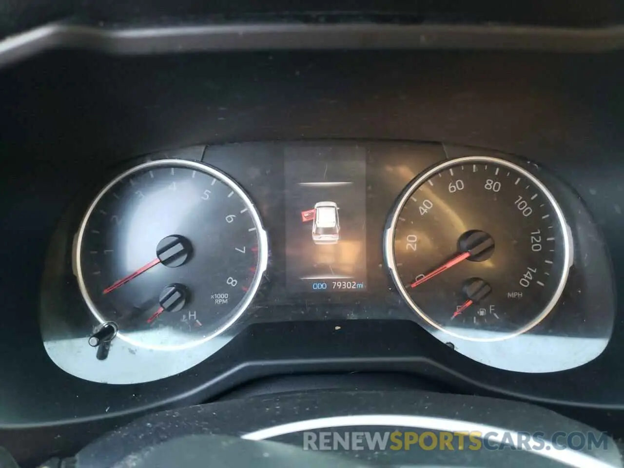 9 Photograph of a damaged car 2T3H1RFV4KC029413 TOYOTA RAV4 2019