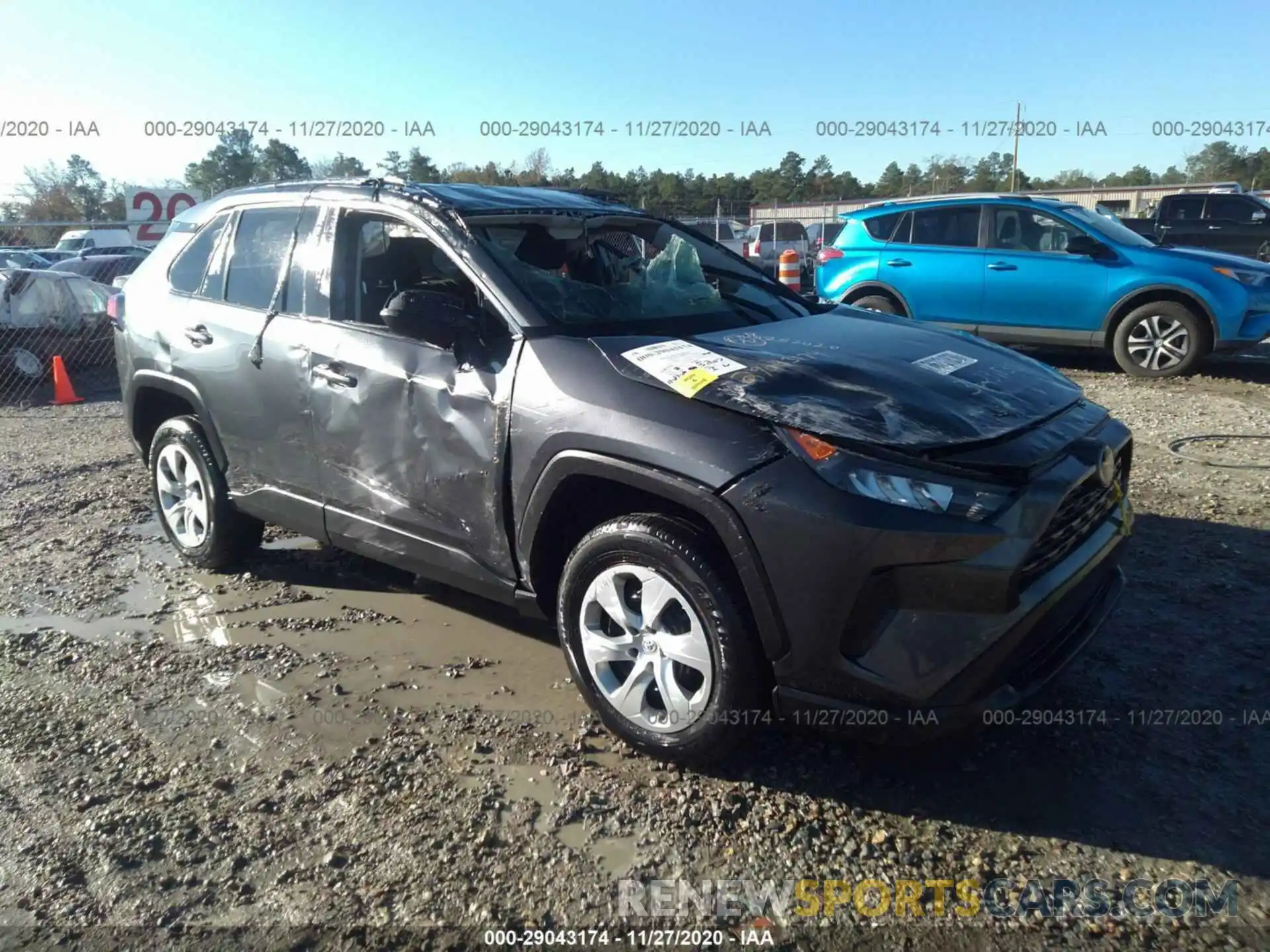 1 Photograph of a damaged car 2T3H1RFV4KC031422 TOYOTA RAV4 2019