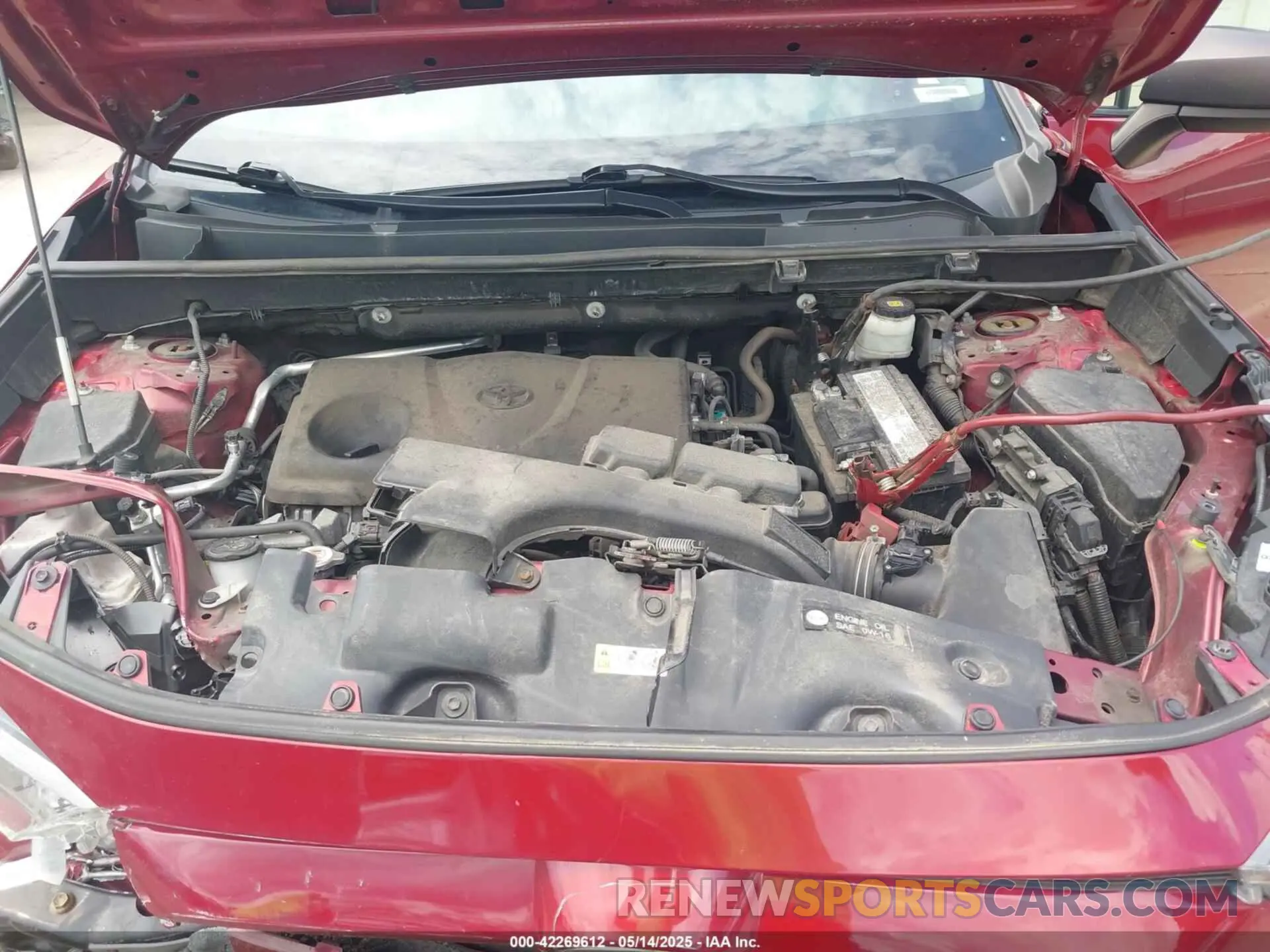 10 Photograph of a damaged car 2T3H1RFV4KW002890 TOYOTA RAV4 2019