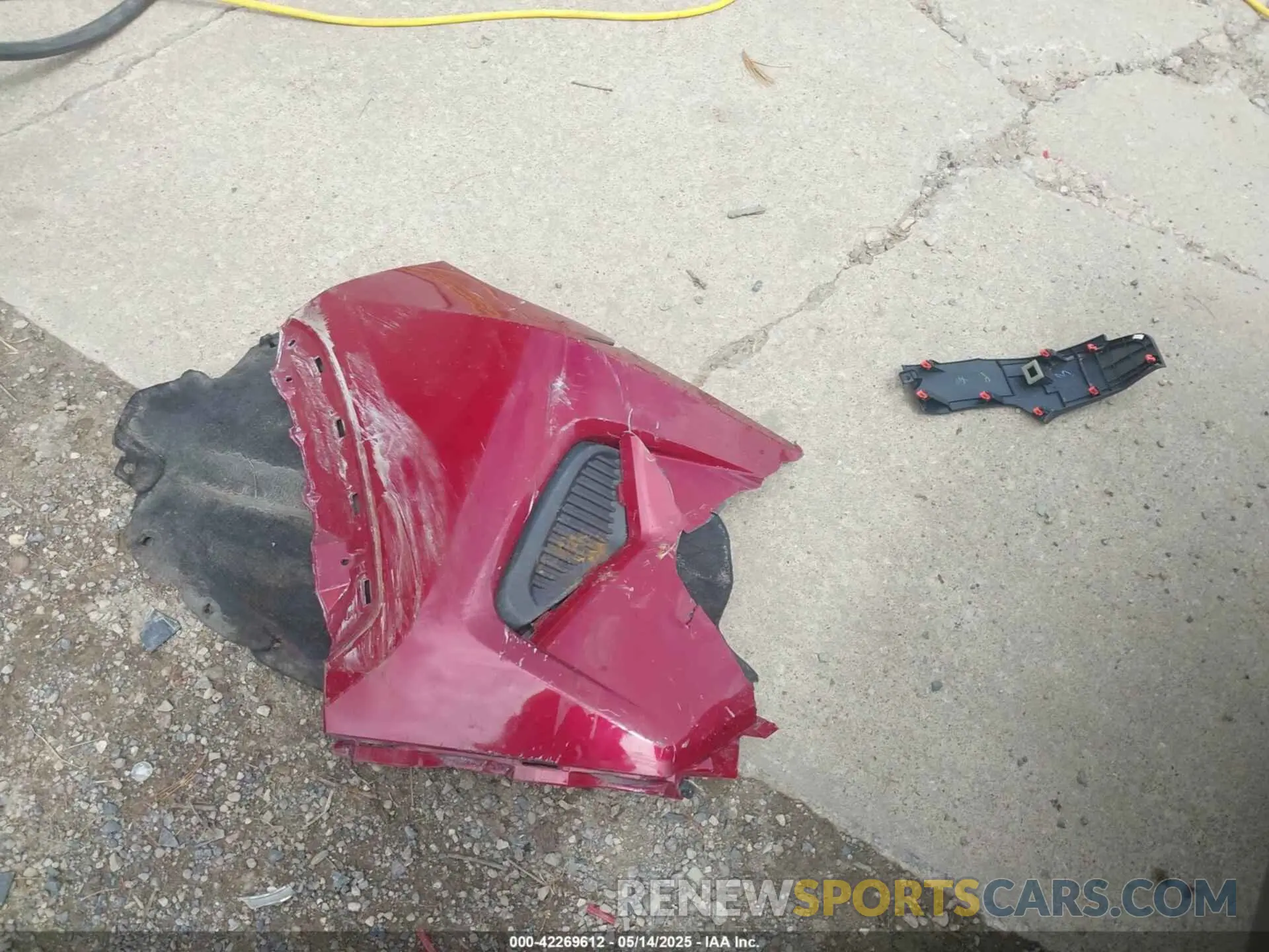 12 Photograph of a damaged car 2T3H1RFV4KW002890 TOYOTA RAV4 2019