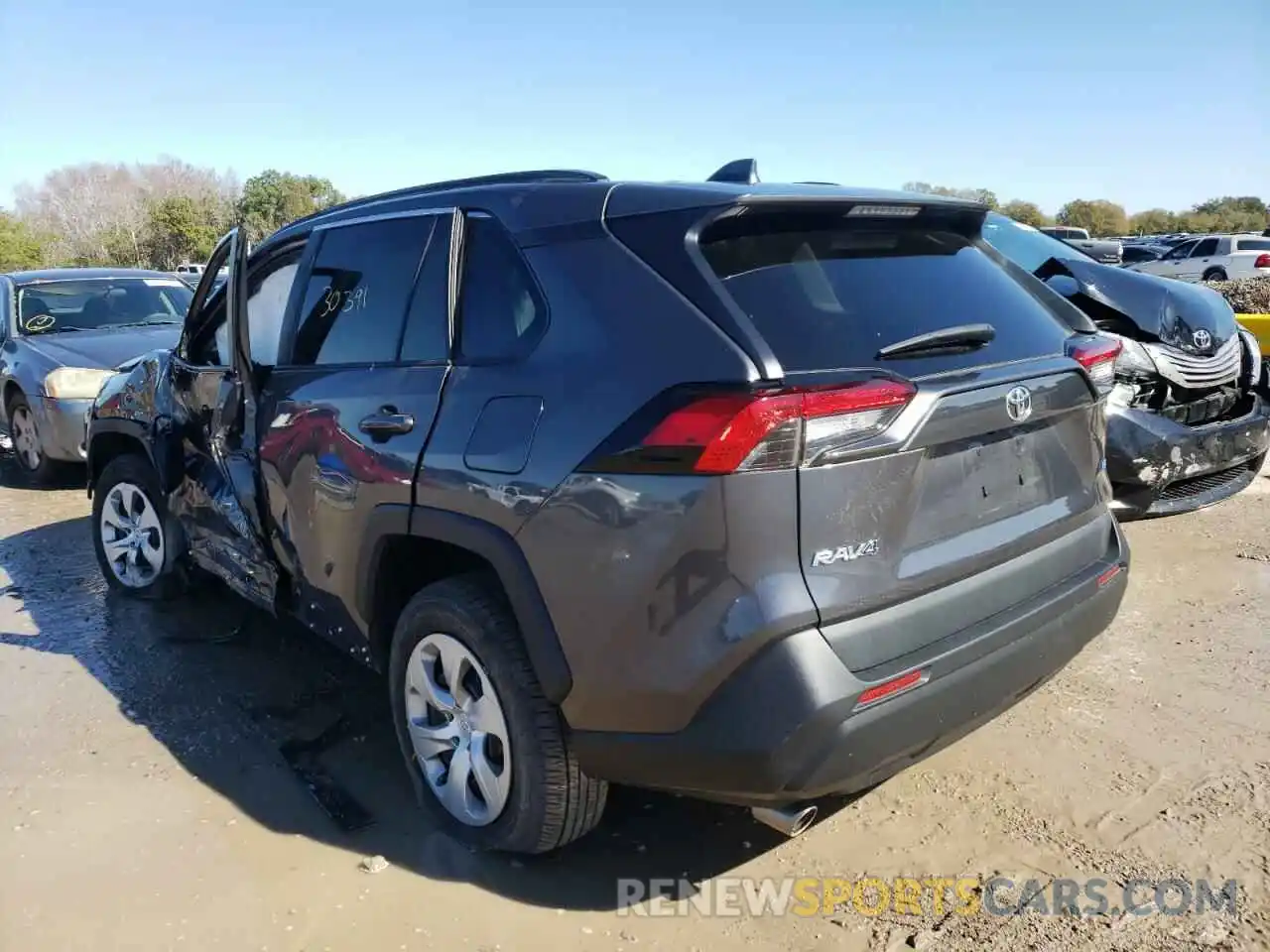 3 Photograph of a damaged car 2T3H1RFV4KW005272 TOYOTA RAV4 2019