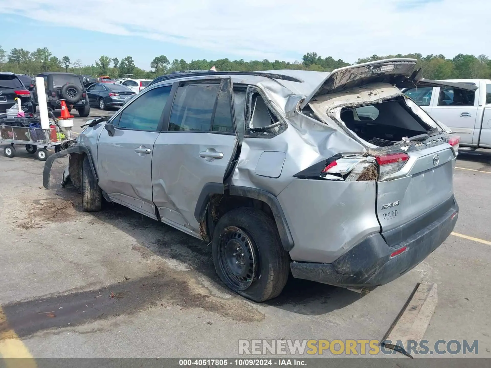 3 Photograph of a damaged car 2T3H1RFV4KW029006 TOYOTA RAV4 2019