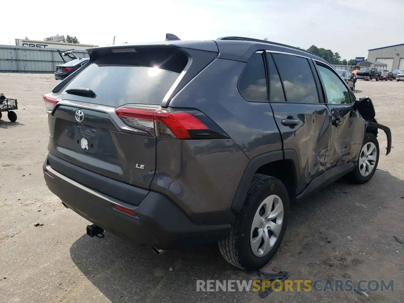 4 Photograph of a damaged car 2T3H1RFV4KW035226 TOYOTA RAV4 2019