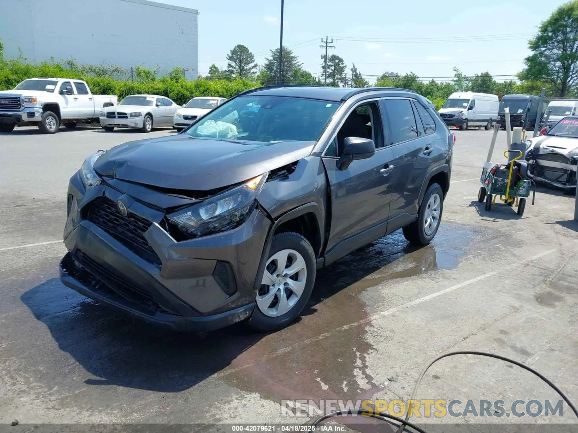 2 Photograph of a damaged car 2T3H1RFV4KW041916 TOYOTA RAV4 2019