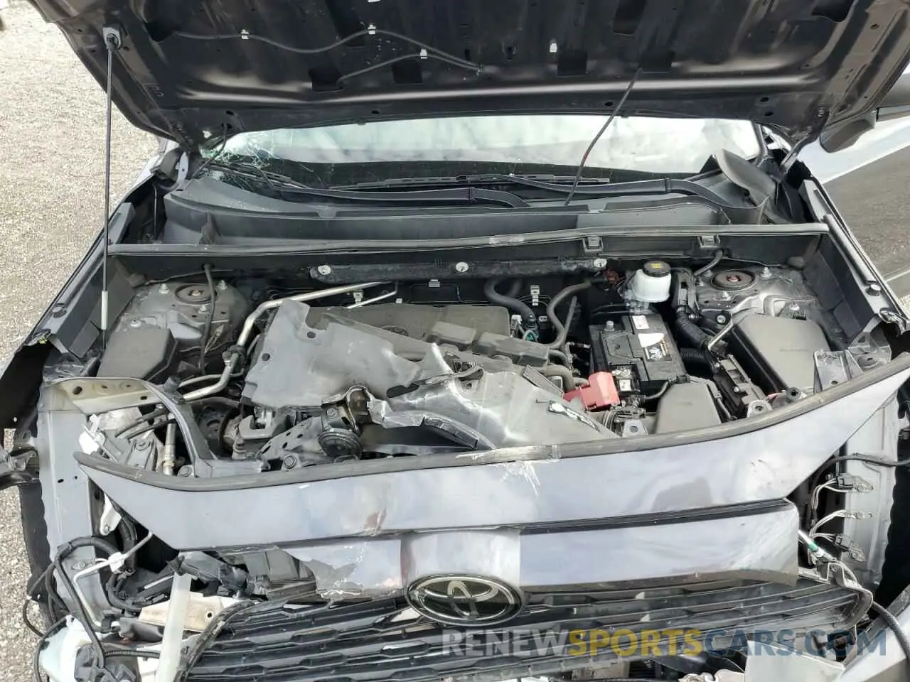 12 Photograph of a damaged car 2T3H1RFV4KW044220 TOYOTA RAV4 2019