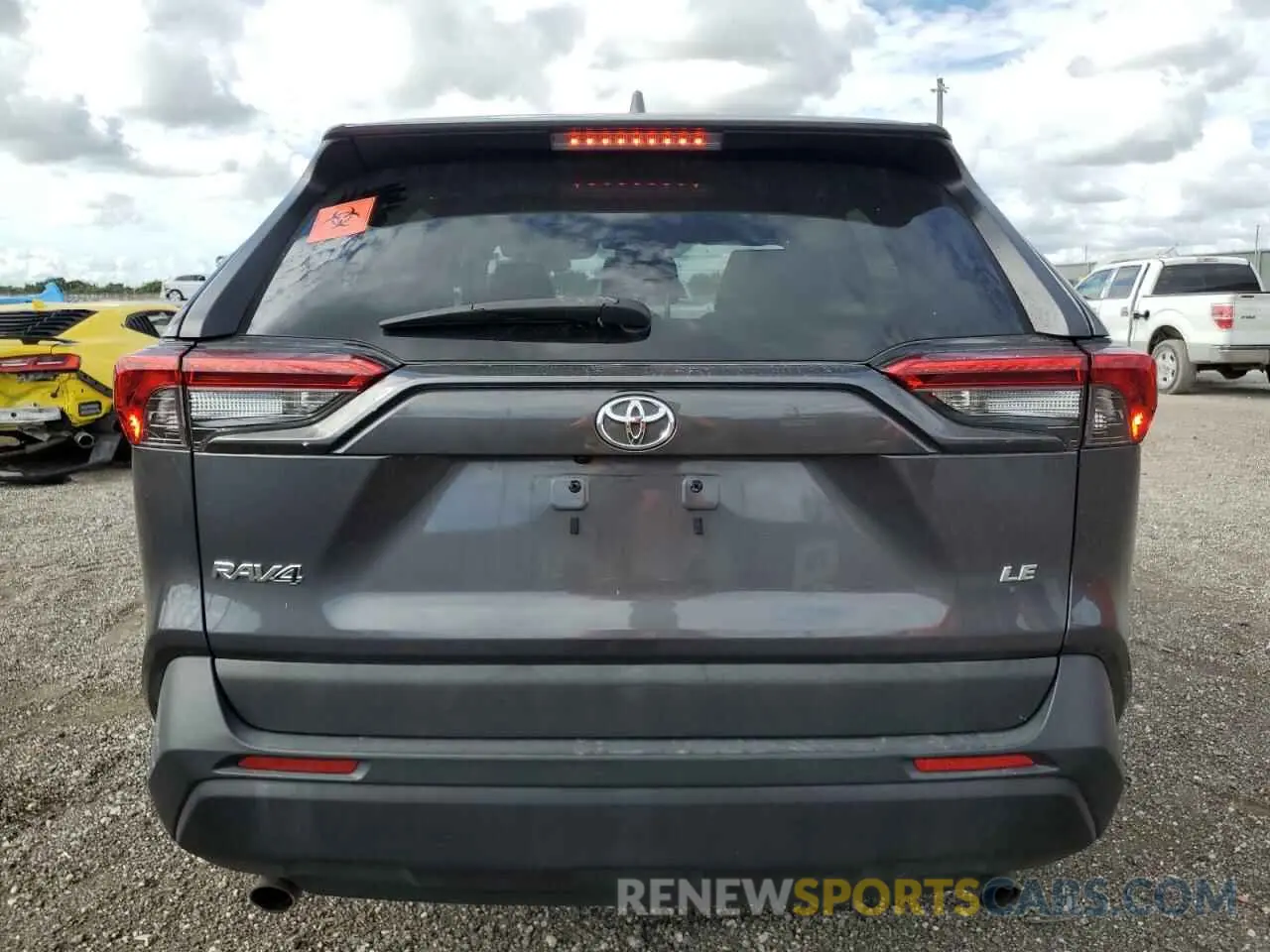 6 Photograph of a damaged car 2T3H1RFV4KW044220 TOYOTA RAV4 2019