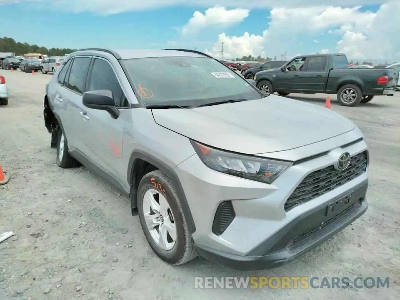 1 Photograph of a damaged car 2T3H1RFV4KW051930 TOYOTA RAV4 2019