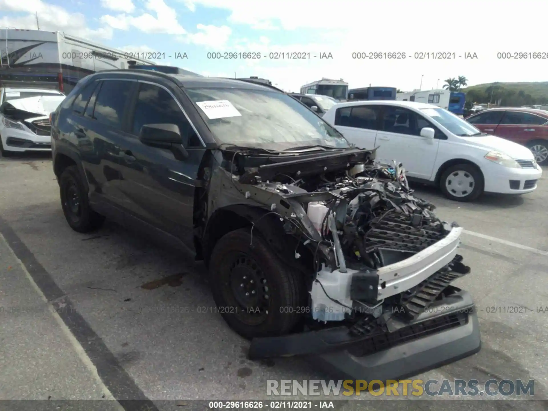 1 Photograph of a damaged car 2T3H1RFV4KW057453 TOYOTA RAV4 2019