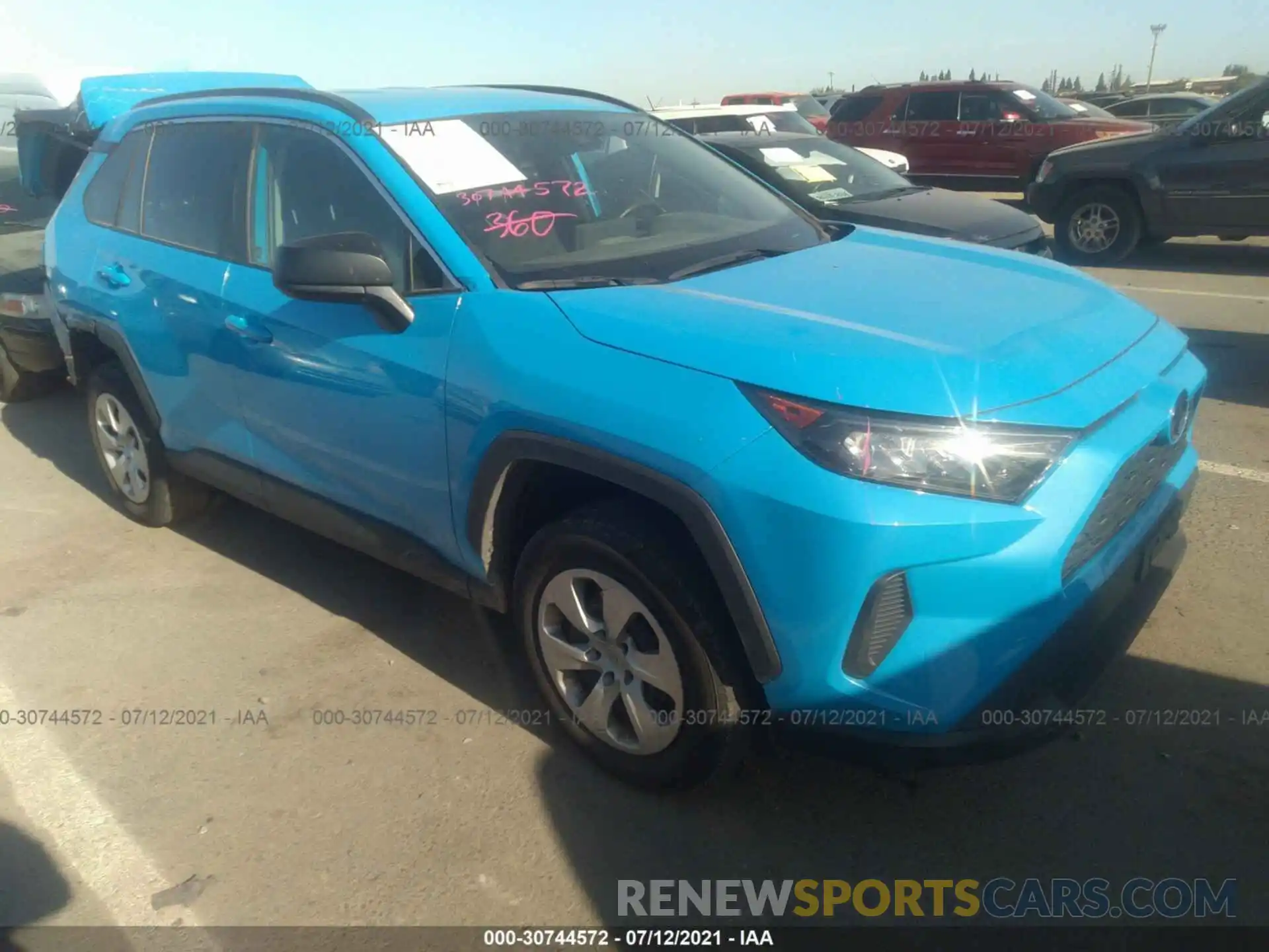 1 Photograph of a damaged car 2T3H1RFV5KC022177 TOYOTA RAV4 2019