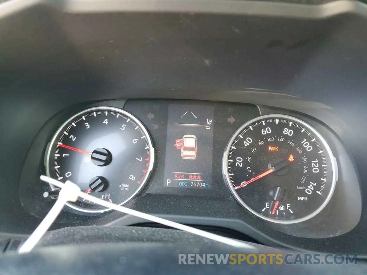 9 Photograph of a damaged car 2T3H1RFV5KC022308 TOYOTA RAV4 2019