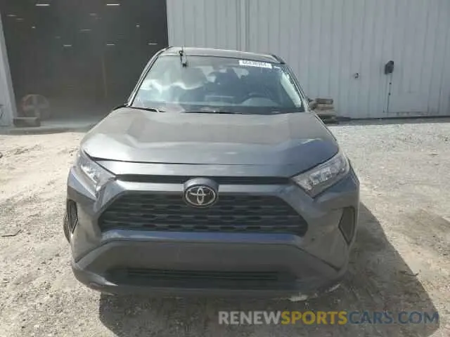 5 Photograph of a damaged car 2T3H1RFV5KC027542 TOYOTA RAV4 2019