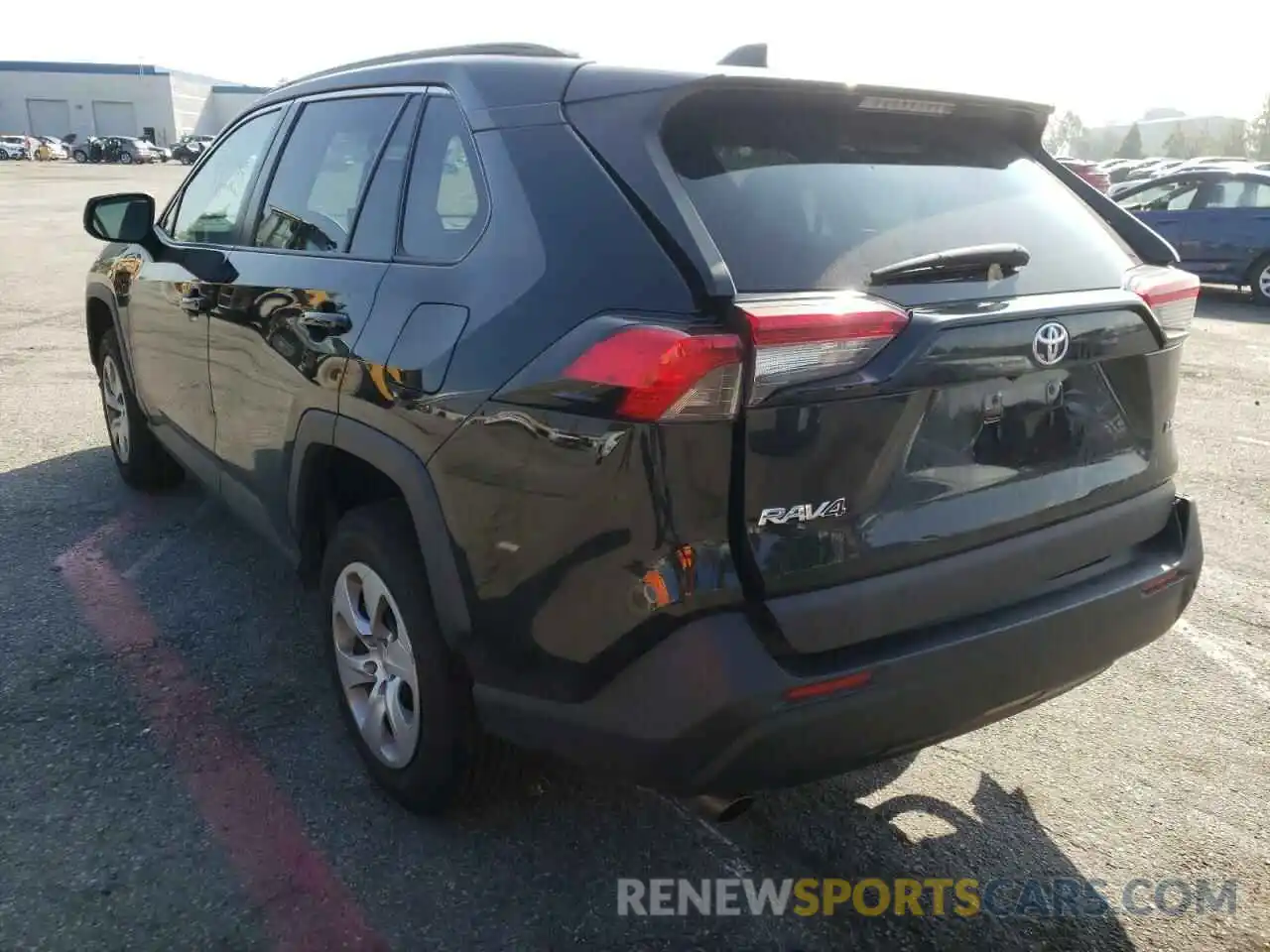 3 Photograph of a damaged car 2T3H1RFV5KW013039 TOYOTA RAV4 2019