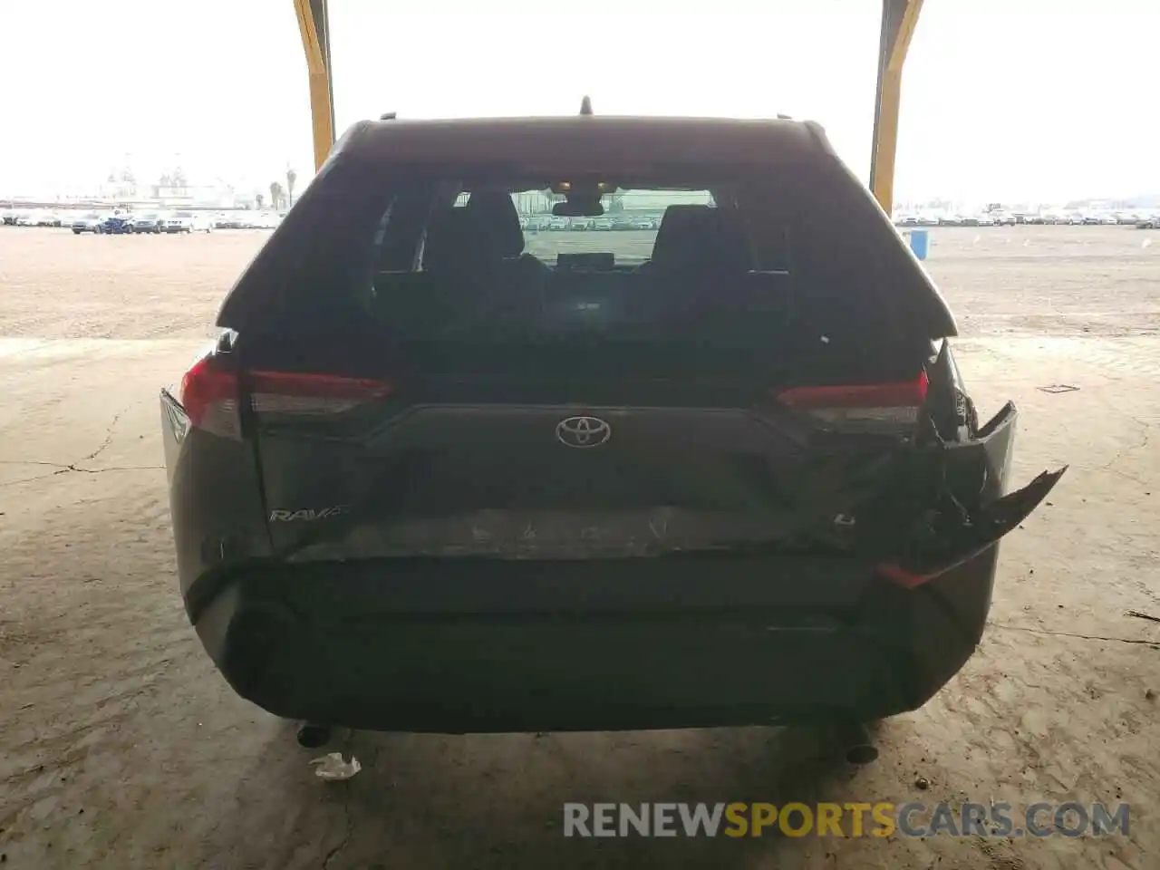 6 Photograph of a damaged car 2T3H1RFV5KW019410 TOYOTA RAV4 2019