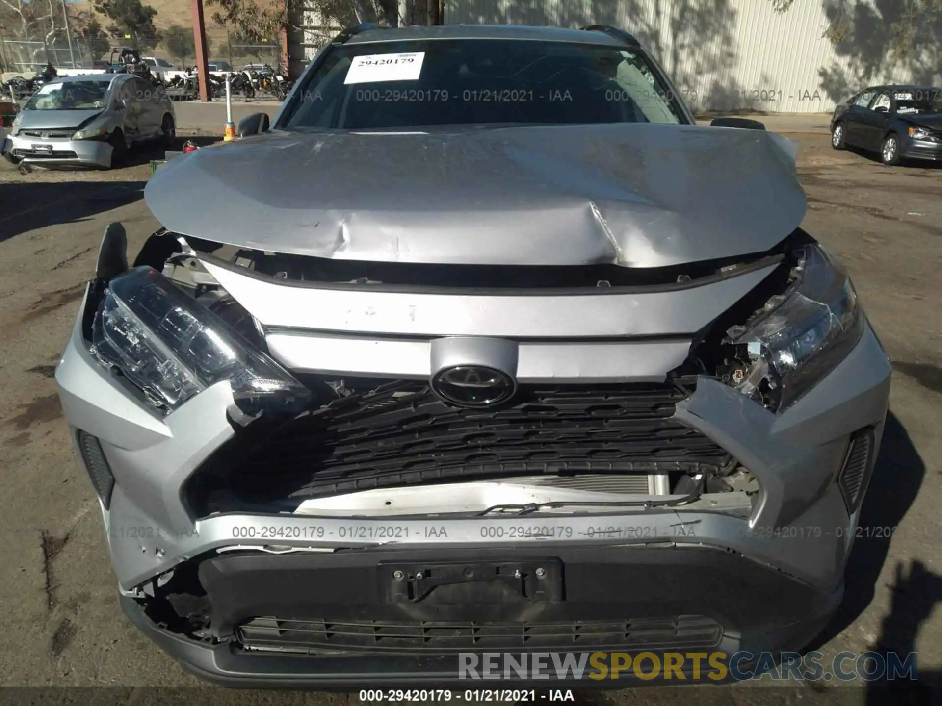 6 Photograph of a damaged car 2T3H1RFV5KW020315 TOYOTA RAV4 2019