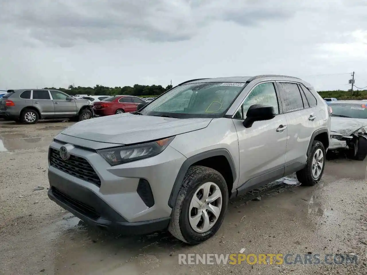 2 Photograph of a damaged car 2T3H1RFV5KW037762 TOYOTA RAV4 2019